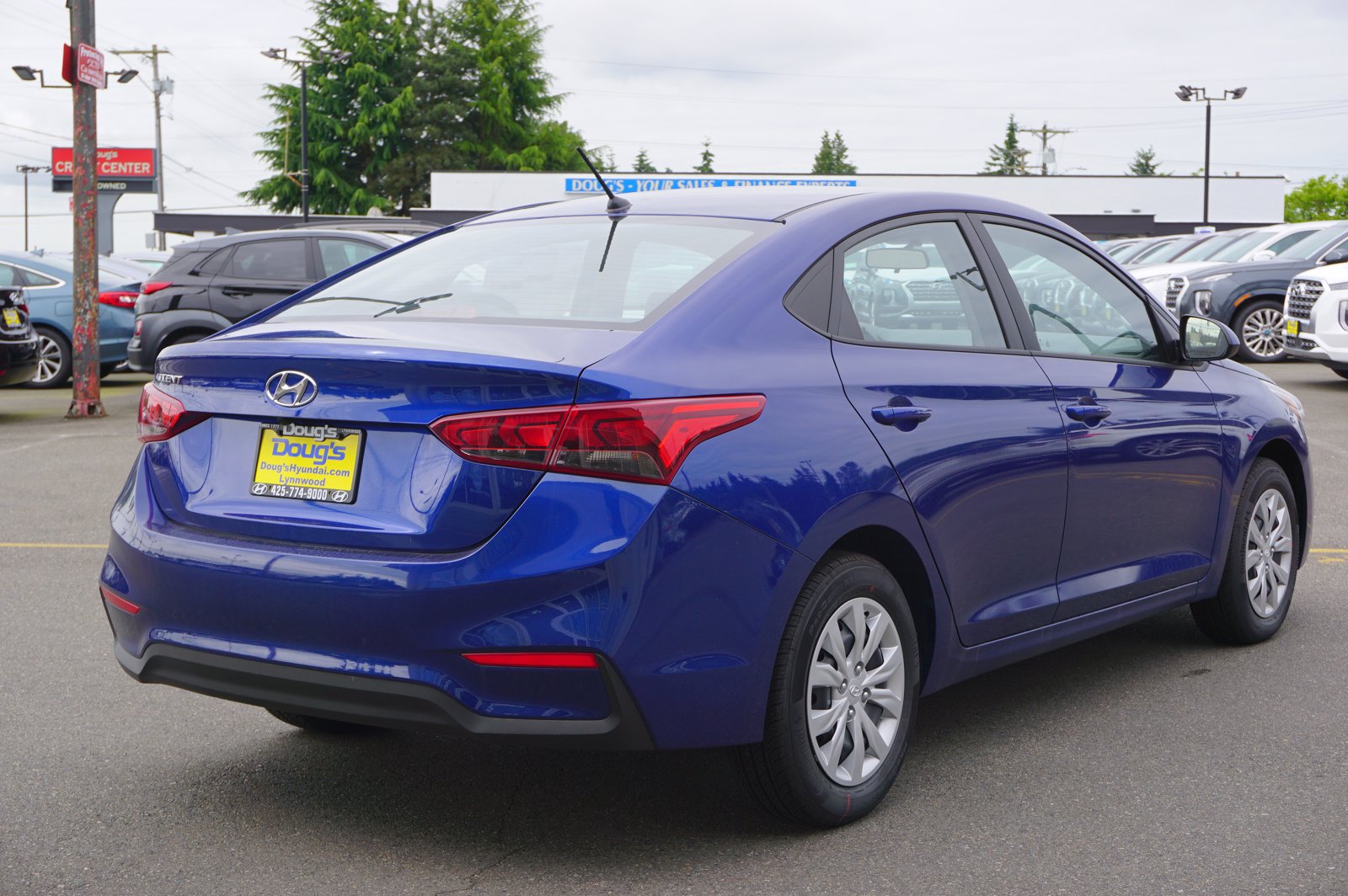 New 2020 Hyundai Accent SE 4dr Car