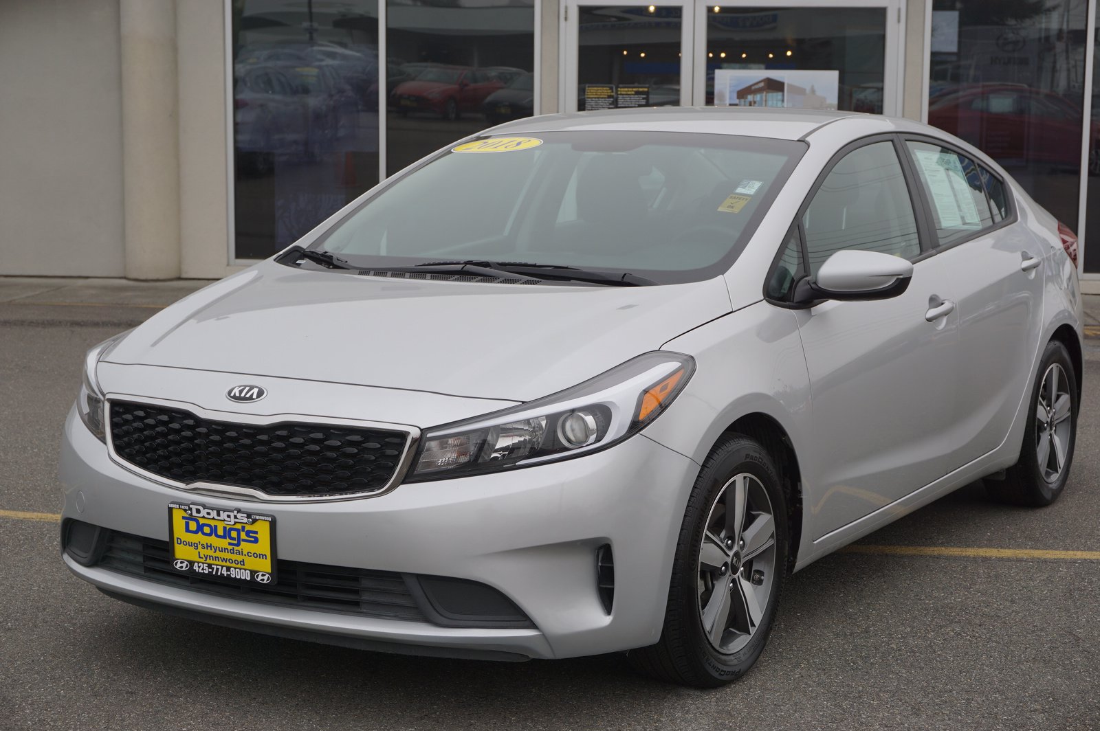 Pre-Owned 2018 Kia Forte LX 4dr Car