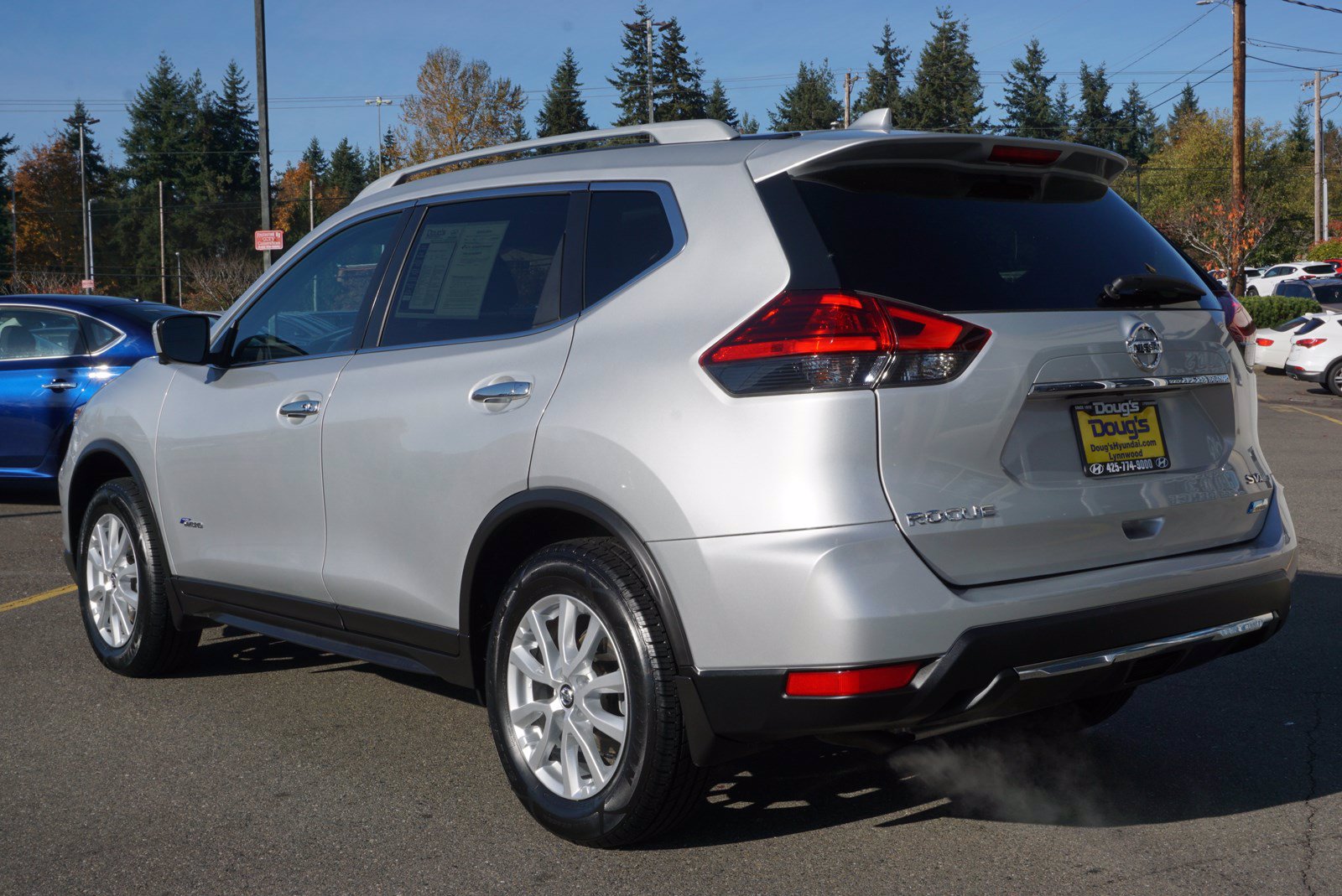 pre-owned-2017-nissan-rogue-sv-hybrid-awd-sport-utility