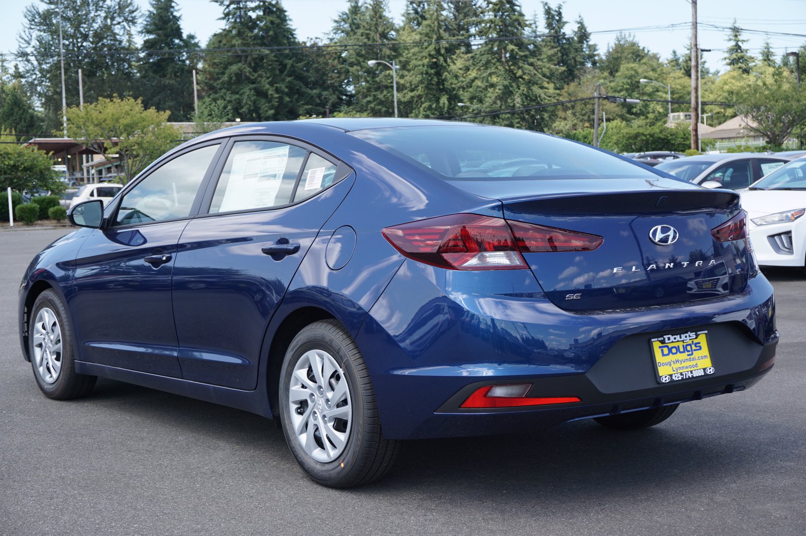 New 2020 Hyundai Elantra SE 4dr Car