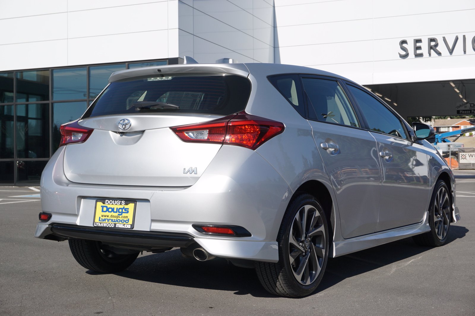 Pre-Owned 2018 Toyota Corolla iM BASE Hatchback