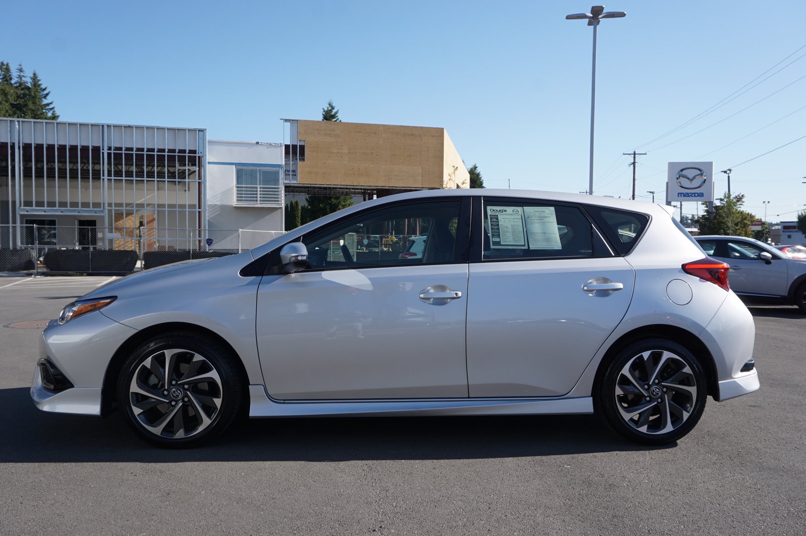 Pre-Owned 2018 Toyota Corolla iM BASE Hatchback