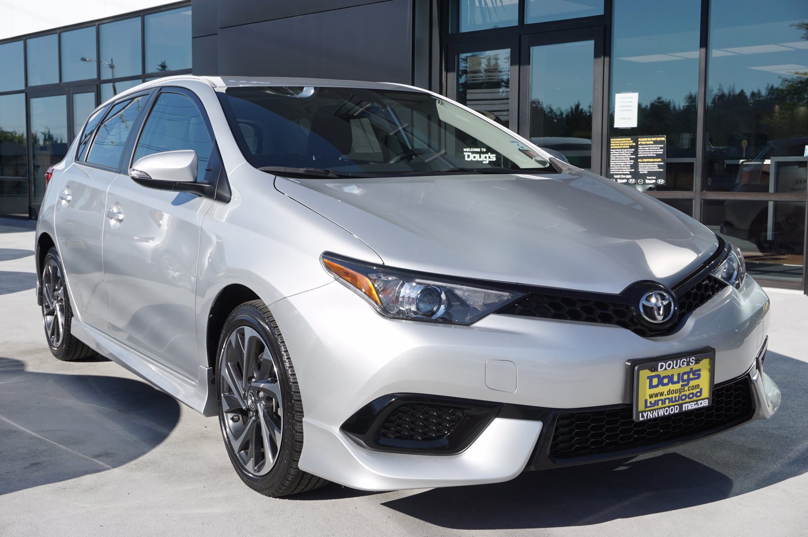 PreOwned 2018 Toyota Corolla iM BASE Hatchback