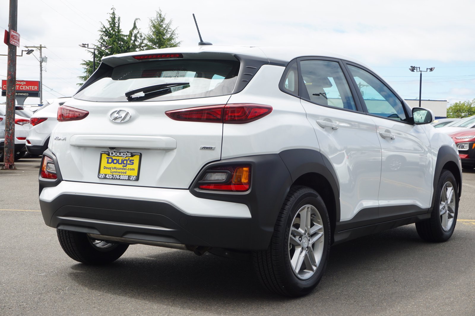 New 2021 Hyundai Kona SE AWD Sport Utility