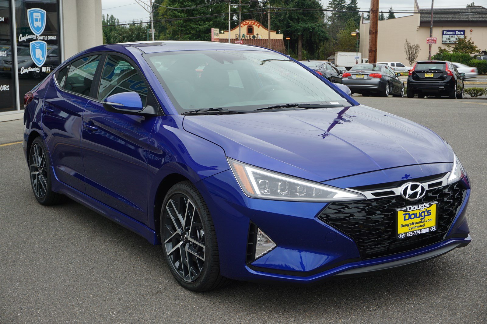 New 2020 Hyundai Elantra Sport 4dr Car