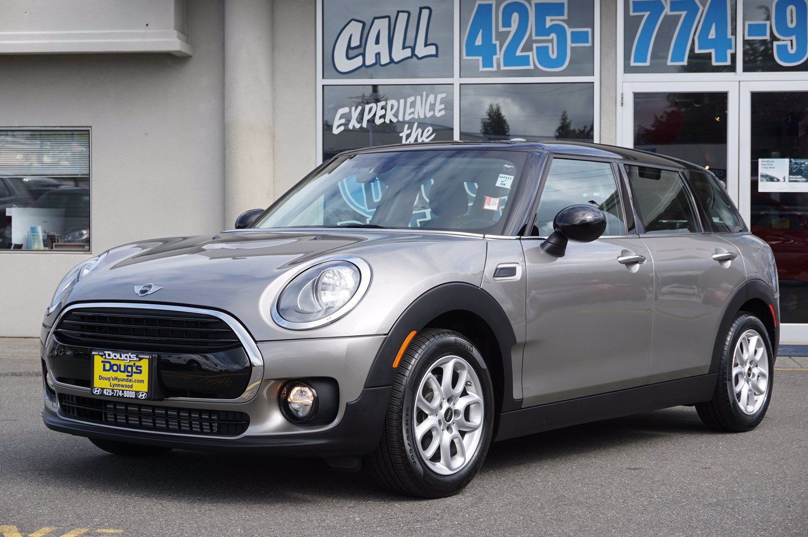 Pre-Owned 2016 MINI Cooper Clubman Station Wagon